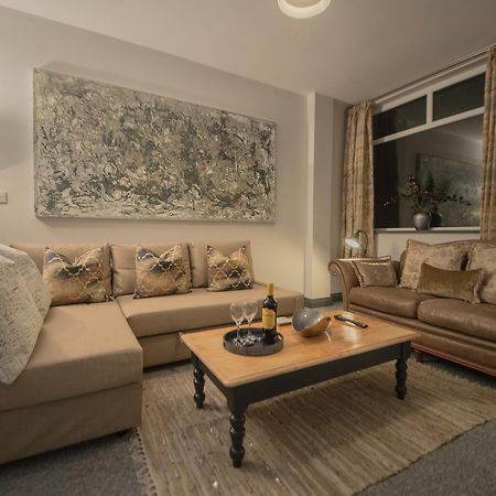 Barnston House - Heswall - Spacious Homely Holiday Home By Rework Accommodation Eksteriør bilde