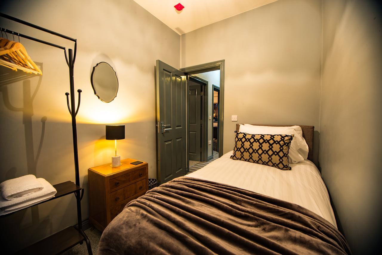 Barnston House - Heswall - Spacious Homely Holiday Home By Rework Accommodation Eksteriør bilde
